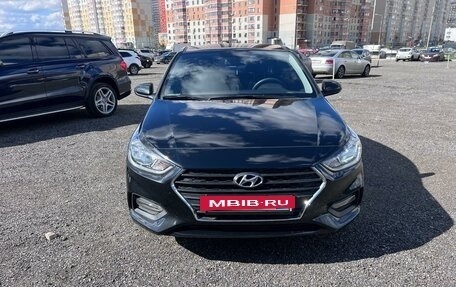 Hyundai Solaris II рестайлинг, 2017 год, 1 230 000 рублей, 3 фотография