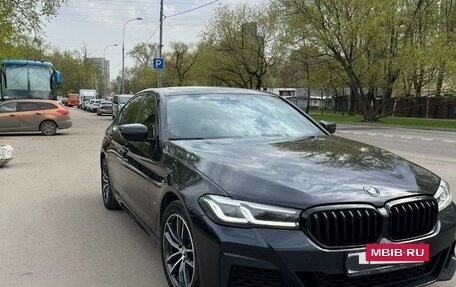 BMW 5 серия, 2021 год, 5 200 000 рублей, 3 фотография