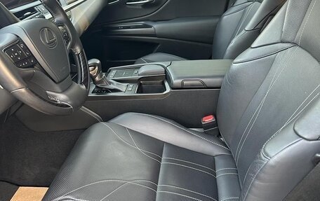Lexus ES VII, 2019 год, 4 000 000 рублей, 8 фотография