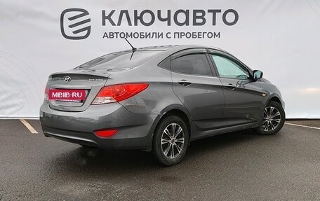 Hyundai Solaris II рестайлинг, 2011 год, 745 000 рублей, 2 фотография
