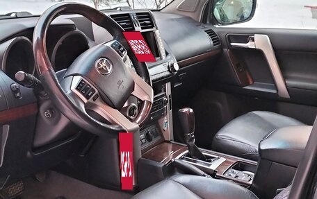 Toyota Land Cruiser Prado 150 рестайлинг 2, 2012 год, 2 999 990 рублей, 3 фотография