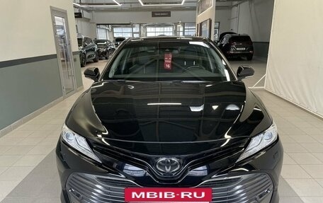 Toyota Camry, 2019 год, 3 080 000 рублей, 2 фотография