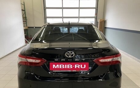 Toyota Camry, 2019 год, 3 080 000 рублей, 5 фотография