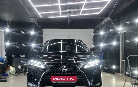 Lexus RX IV рестайлинг, 2020 год, 6 750 000 рублей, 4 фотография