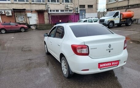 Renault Logan II, 2018 год, 705 000 рублей, 2 фотография