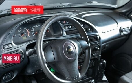 Chevrolet Niva I рестайлинг, 2012 год, 634 500 рублей, 3 фотография