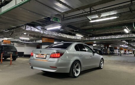 BMW 5 серия, 2004 год, 1 300 000 рублей, 4 фотография