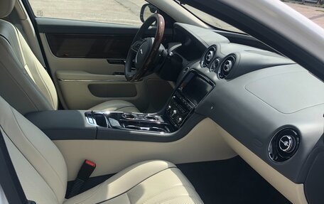 Jaguar XJ IV (X351), 2018 год, 5 500 000 рублей, 6 фотография