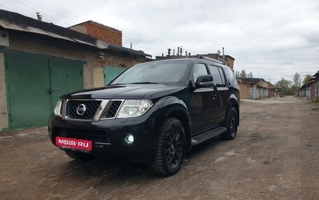 Nissan Pathfinder, 2012 год, 2 300 000 рублей, 2 фотография