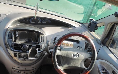 Toyota Estima III рестайлинг -2, 2000 год, 800 000 рублей, 2 фотография