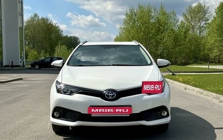Toyota Auris II, 2018 год, 2 100 000 рублей, 2 фотография