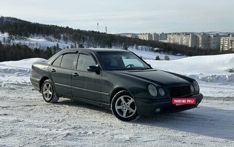 Mercedes-Benz E-Класс, 1997 год, 469 000 рублей, 3 фотография