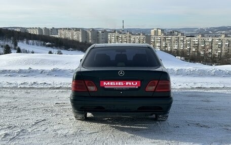 Mercedes-Benz E-Класс, 1997 год, 469 000 рублей, 5 фотография