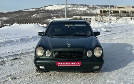 Mercedes-Benz E-Класс, 1997 год, 469 000 рублей, 2 фотография