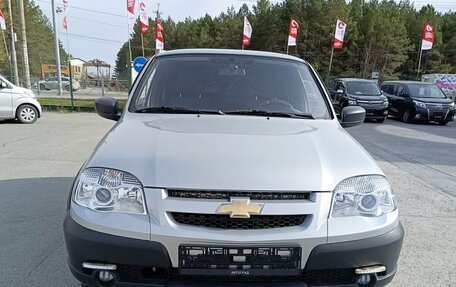Chevrolet Niva I рестайлинг, 2015 год, 724 995 рублей, 2 фотография