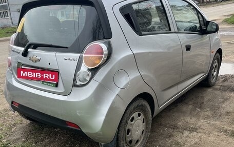 Chevrolet Spark III, 2011 год, 550 000 рублей, 2 фотография