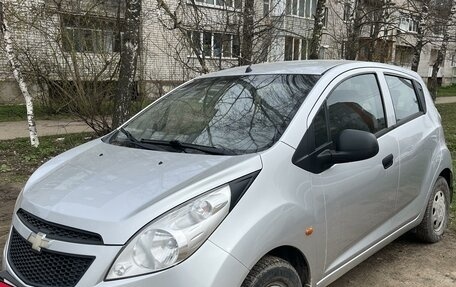 Chevrolet Spark III, 2011 год, 550 000 рублей, 6 фотография