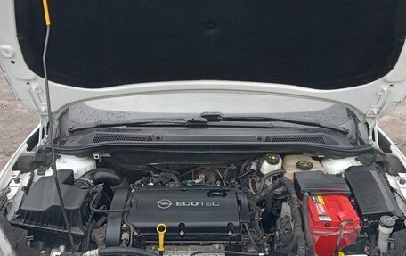 Opel Astra J, 2012 год, 820 000 рублей, 3 фотография