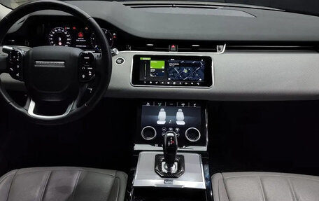 Land Rover Range Rover Evoque II, 2021 год, 3 300 000 рублей, 7 фотография