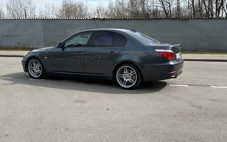 BMW 5 серия, 2007 год, 1 670 000 рублей, 2 фотография