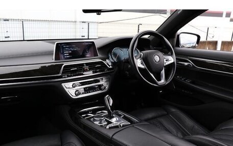 BMW 7 серия, 2016 год, 3 677 120 рублей, 15 фотография