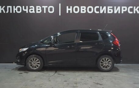 Honda Fit III, 2019 год, 1 370 000 рублей, 2 фотография
