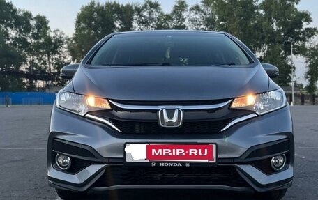 Honda Fit III, 2017 год, 1 230 000 рублей, 2 фотография
