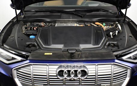 Audi e-tron I, 2021 год, 5 949 000 рублей, 9 фотография