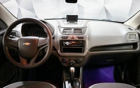 Chevrolet Cobalt II, 2013 год, 889 000 рублей, 10 фотография