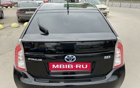 Toyota Prius, 2013 год, 1 490 000 рублей, 4 фотография