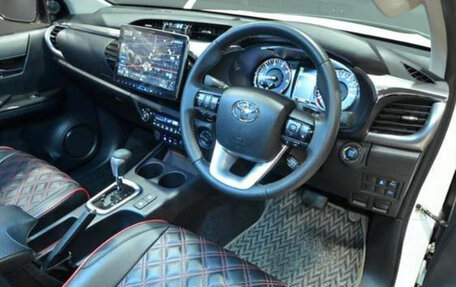 Toyota Hilux VIII, 2021 год, 2 870 000 рублей, 11 фотография