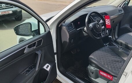 Volkswagen Tiguan II, 2019 год, 3 600 000 рублей, 6 фотография