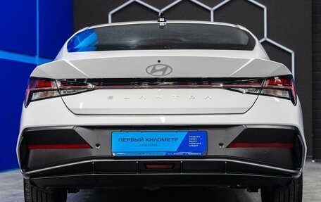 Hyundai Elantra, 2023 год, 2 650 000 рублей, 8 фотография