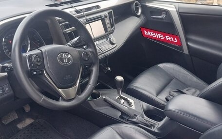 Toyota RAV4, 2013 год, 1 970 000 рублей, 5 фотография
