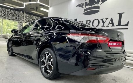 Toyota Camry, 2018 год, 2 750 000 рублей, 3 фотография