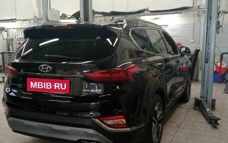 Hyundai Santa Fe IV, 2019 год, 3 672 000 рублей, 2 фотография