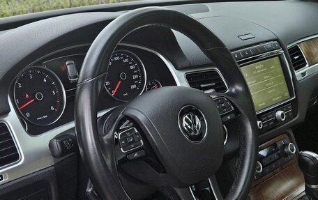 Volkswagen Touareg III, 2015 год, 2 490 000 рублей, 7 фотография