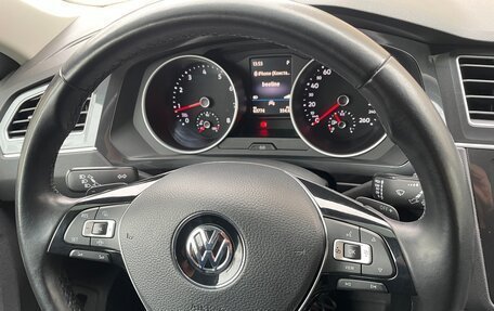 Volkswagen Tiguan II, 2020 год, 2 720 000 рублей, 3 фотография