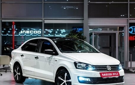Volkswagen Polo VI (EU Market), 2017 год, 1 330 000 рублей, 2 фотография