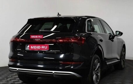Audi e-tron I, 2021 год, 6 379 000 рублей, 5 фотография