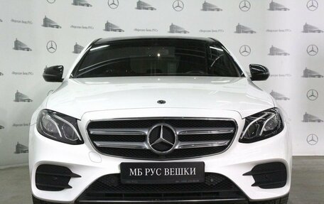 Mercedes-Benz E-Класс, 2019 год, 4 150 000 рублей, 2 фотография