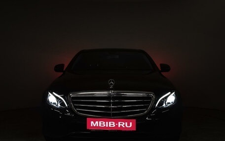 Mercedes-Benz E-Класс, 2017 год, 3 229 500 рублей, 4 фотография