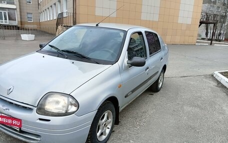 Renault Clio III, 2000 год, 230 000 рублей, 2 фотография