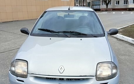 Renault Clio III, 2000 год, 230 000 рублей, 4 фотография