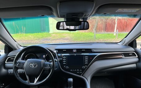 Toyota Camry, 2019 год, 2 990 000 рублей, 19 фотография
