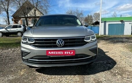 Volkswagen Tiguan II, 2021 год, 4 100 000 рублей, 6 фотография