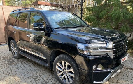 Toyota Land Cruiser 200, 2018 год, 7 400 000 рублей, 6 фотография