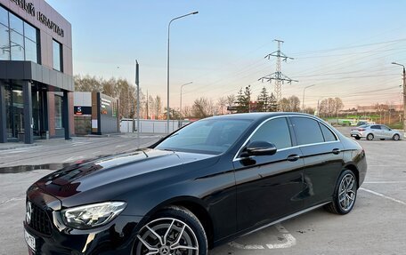 Mercedes-Benz E-Класс, 2021 год, 5 690 000 рублей, 4 фотография