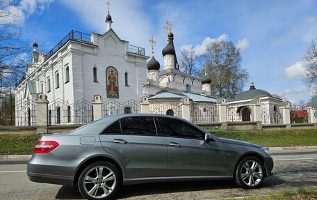 Mercedes-Benz E-Класс, 2010 год, 1 750 000 рублей, 4 фотография