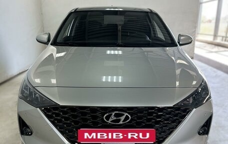 Hyundai Solaris II рестайлинг, 2021 год, 1 690 000 рублей, 2 фотография